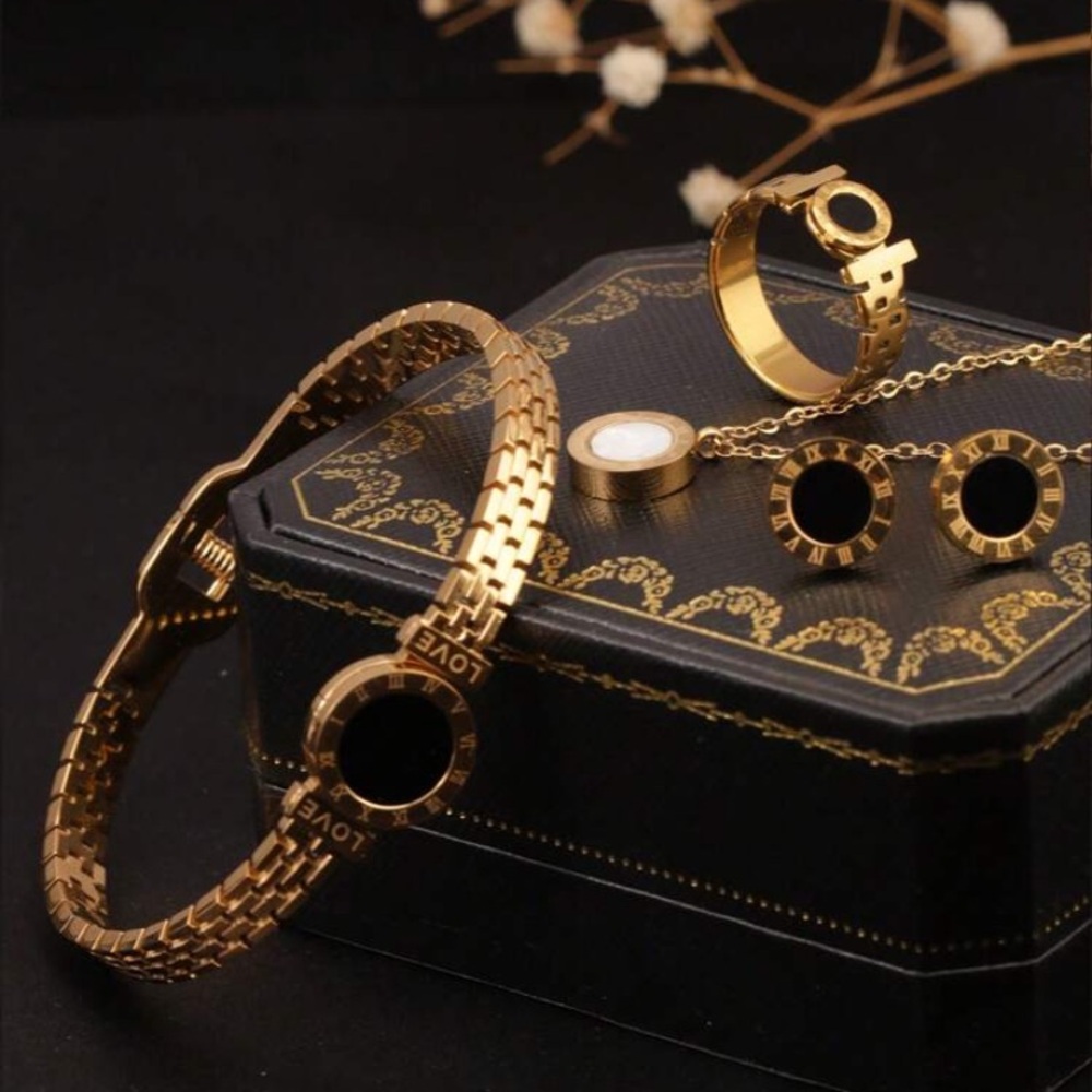 Trendy Elegant 18k Gold plated Jewelry Set Stainless Steel